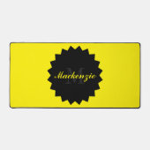 Yellow Desk Mat gepersonaliseerd met naam en Initi (Voorkant)