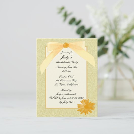 Yellow Flower Bachelorette Party Invitation Kaart (Staand voorkant)