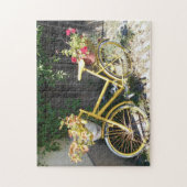 Yellow Flower Bike op straat Legpuzzel (Verticaal)