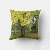 Yellow Gingko Tree Kussen (Achterkant)