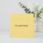 Yellow Giraffe Print Baby shower nodigt uit Kaart (Staand voorkant)