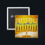 Yellow Gold Hanukkah Menorah Peace Sparkle Shine Vierkante Button 5,1 Cm<br><div class="desc">"Vrede, glans, glans." Een close-upfoto van een heldere, kleurrijke, gele en gouden artsy menorah helpt je om in stijl op de feestdag van Hanukkah te surfen. Voel de warmte en de vreugde van het vakantieseizoen wanneer je deze kleurrijke Hanukkah-knop draag. Matchingkaarten, briefing, stickers, kussens, huishoudelijke artikelen, tassen en andere producten...</div>