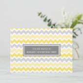 Yellow Grey Chevron 18th Birthday Party Invitation Kaart (Staand voorkant)