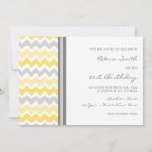 Yellow Grey Chevron 21st Birthday Party Invitation Kaart (Achterkant)