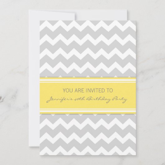 Yellow Grey Chevron 40th Birthday Party Invitation Kaart (Voorkant)