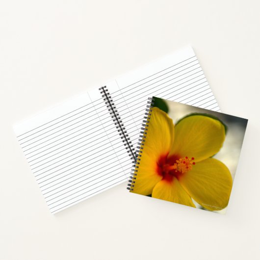 Yellow Hibiscus Notitieboek (Binnen)