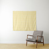 Yellow Houndstooth Tapestry Wandkleed (In Situ (horizontaal))