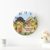 Yellow Labrador and Black Labrador Watching Grote Klok (Huis)