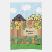 Yellow Labrador and Black Labrador Watching Theedoek (Verticaal)