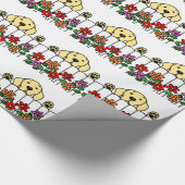 Yellow Labrador kijkt naar je Cadeaupapier (Hoek)