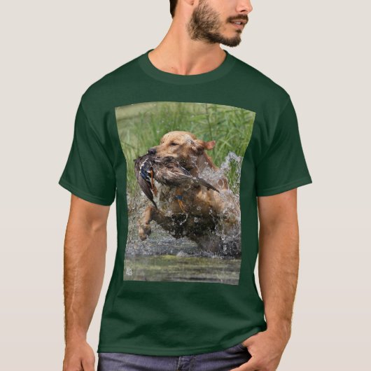 Yellow Labrador Retriever met Duck t-shirt (Voorkant)