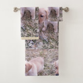 Yellow Labrador Retriever Puppy Bad Handdoek (Insitu)