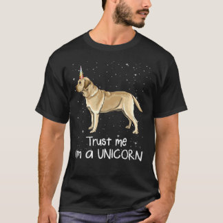 Yellow Labrador Retriever vertrouw erop dat ik een T-shirt