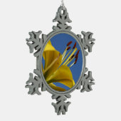 Yellow Lily Ornament (Links)
