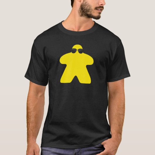 Yellow Meeple in Sunglasses Boardgamer I'm Always  T-shirt (Voorkant)