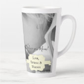 Yellow Minimalist Photo Moederdag Latte Mok (Rechts)