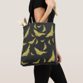Yellow Old World Swallowtail Butterfly Black Black Tote Bag (Dichtbij)