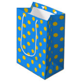 Yellow On Blue Polka Dots Pattern Design Medium Cadeauzakje (Voorkant Gekanteld)