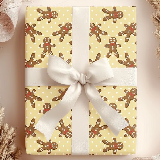 Yellow Polka Dot Gingerbrood Man kerst Cadeaupapier
