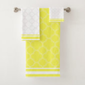 Yellow Quatrefoil Bath Towel Set Bad Handdoek (Insitu)