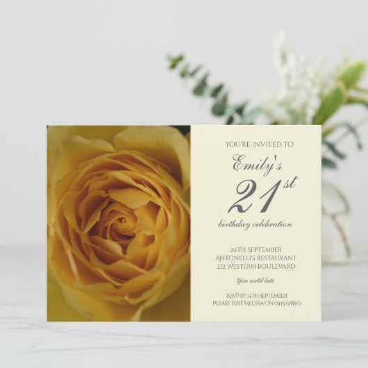 Yellow Rose 21ste verjaardag uitnodiging (Staand voorkant)