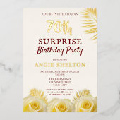 Yellow Rose 70th Surprise Birthday Party Gold Folie Uitnodiging (Voorkant)