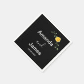 Yellow Rose and Green Vine Elegant Black Wedding Servet (Hoek)