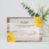 Yellow Rose Barn Wood Weddenschap RSVP-reactiekaar RSVP Kaartje (Staand voorkant)