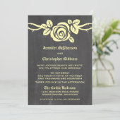 Yellow Rose Chalkboard Wedding Invite Kaart (Staand voorkant)