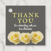Yellow Rose Floral Verjaardag Dank u Foto Bedankjes Labels (Voorkant)