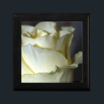 Yellow Rose Gift Box Cadeaudoosje<br><div class="desc">Zeer mooi cadeau voor alle gelegenheden</div>