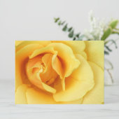 Yellow Rose Invitation Kaart (Staand voorkant)