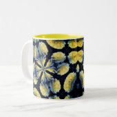 Yellow Rose Kaleidoscope Flower Art Tweekleurige Koffiemok (Voorkant links)