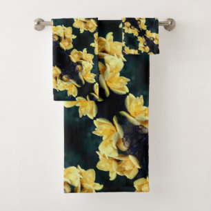 Yellow Rose Trio Abstract Patroon Bad Handdoek