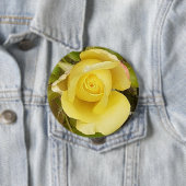 Yellow Rosebud Badge Ronde Button 4,0 Cm (In situ)