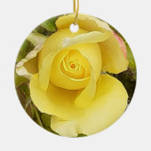 Yellow Rosebud Keramisch Ornament (Voorkant)