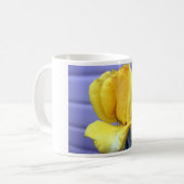 Yellow Rosebud Koffiemok (Voorkant links)