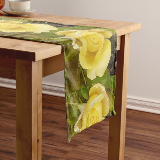 Yellow Rosebud Korte Tafelloper (Voorbeeld)