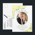 Yellow Roses Oval Foto Boho Wedding Save the Date Aankondigingskaart<br><div class="desc">Deze trouwe bruiloft Save the Date briefkaart is voorzien van een elegant bloemontwerp voor de waterverf met uw foto in een ovaalvormig lijst omringd door prachtige handbeschilderde rozen en bloesems in tinten van citroen en kanariegeel. De typografie kenmerkt het fancy manuscript dat met ruimte voor uw namen, de trouwdatum, en...</div>