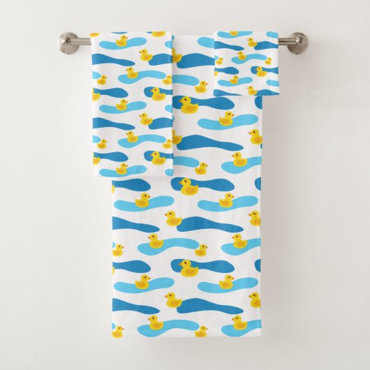 Yellow Rubber Duck Pattern Bad Handdoek (Insitu)