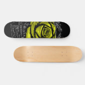 Yellow Rugged Rose Graffiti Art • Urban Street Persoonlijk Skateboard (Horizontaal)