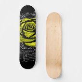 Yellow Rugged Rose Graffiti Art • Urban Street Persoonlijk Skateboard (Voorkant)