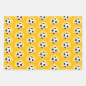 Yellow Soccer Football Balls Kinder naam kerst Inpakpapier Vel (Voorkant 2)