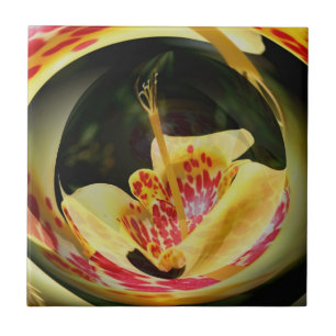 Yellow Spotted Lily Floral Abstracte Art Tegeltje