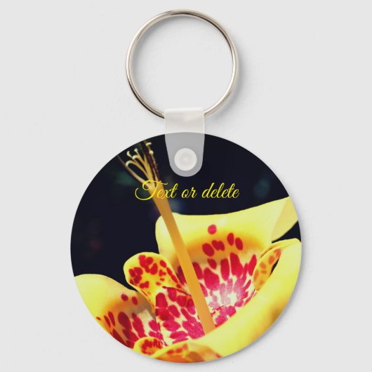 Yellow Spotted Lily Flower Personalized Sleutelhanger (Achterkant)