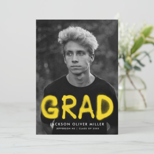 Yellow Spray Paint Typografie Foto Afstuderen Aankondiging (Staand voorkant)