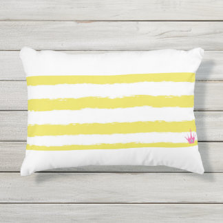 Yellow stripes and a pink crown Accent Pillow Buitenkussen