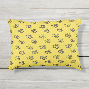 Yellow Summer Bees Pattern Buitenkussen