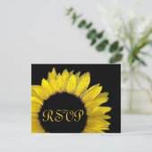 Yellow Sunflower RSVP Weddenschapkaart (Staand voorkant)