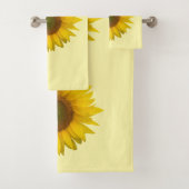 Yellow Sunflower Rustic Land Bad Handdoek (Insitu)